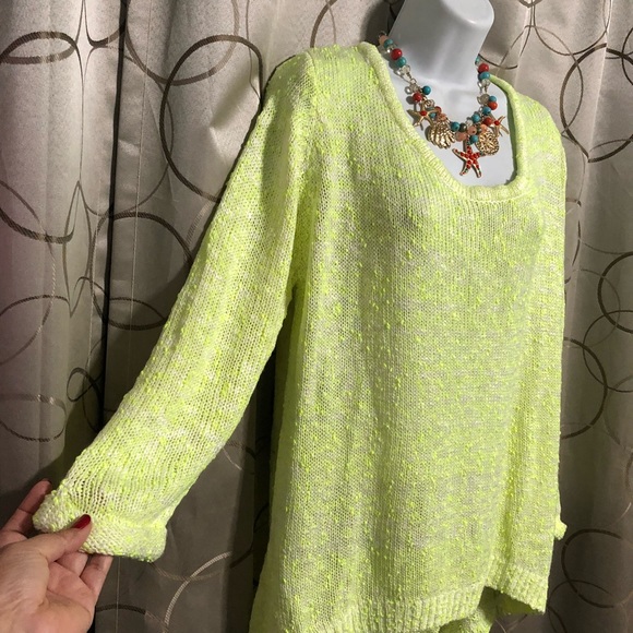 Sweater - Picture 2 of 5